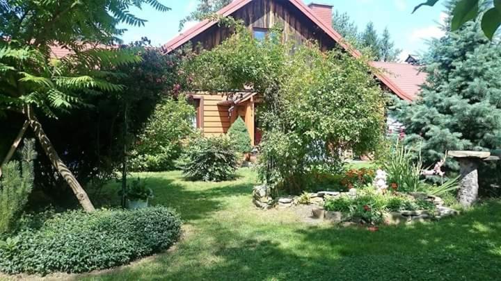 Agroturystyka W Ogrodach 萨诺克 外观 照片